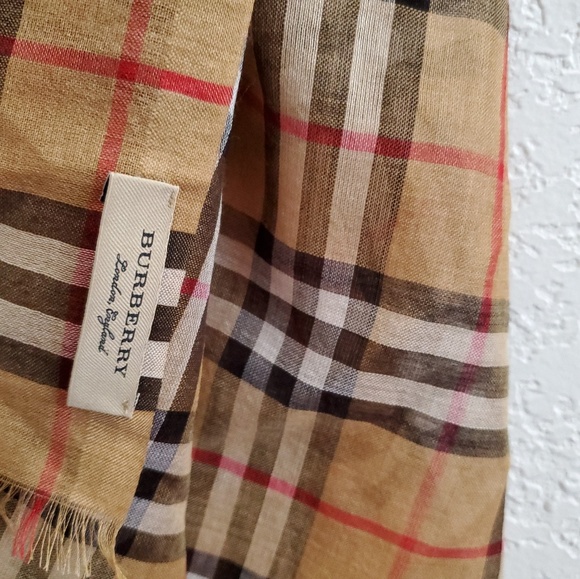 Authentic Burberry summer sheer Gauze Scarf - Picture 4 of 6